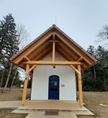 Die 2023 am Klippeneck errichtete Kapelle von Herrn Schneee aus Gausa (Gosheim)
